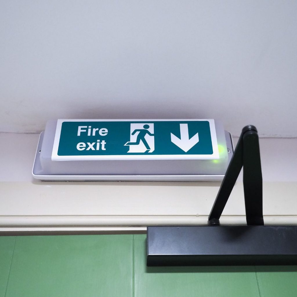 emergency light installation and maintenance emergency light installation and maintenance